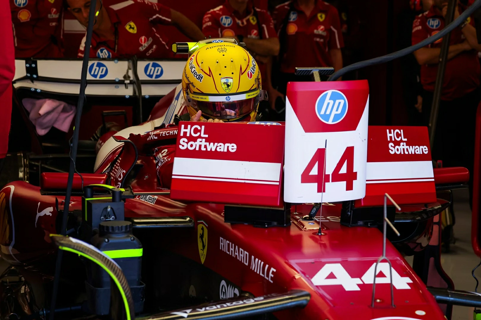 點解咸美頓揸法拉利又再上墻?