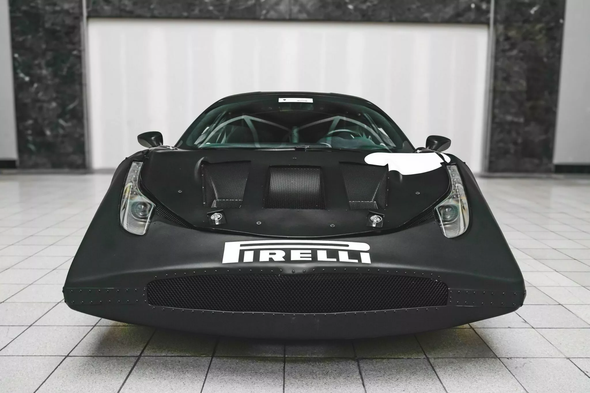 120萬USD買部勁改魔鬼魚風格458Italia