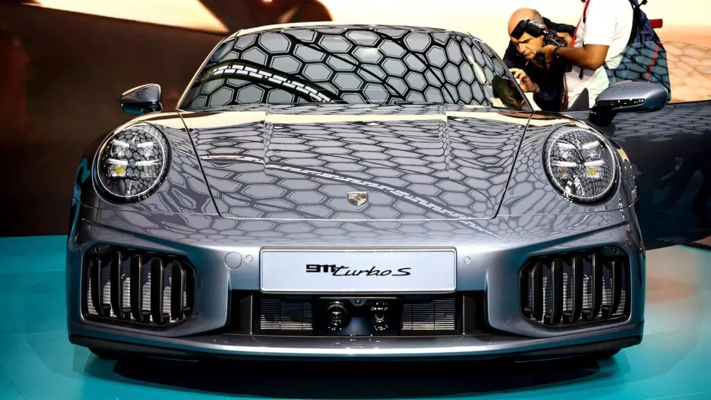 打唔過就加入!911 Turbo S Hybrid & 911 TT