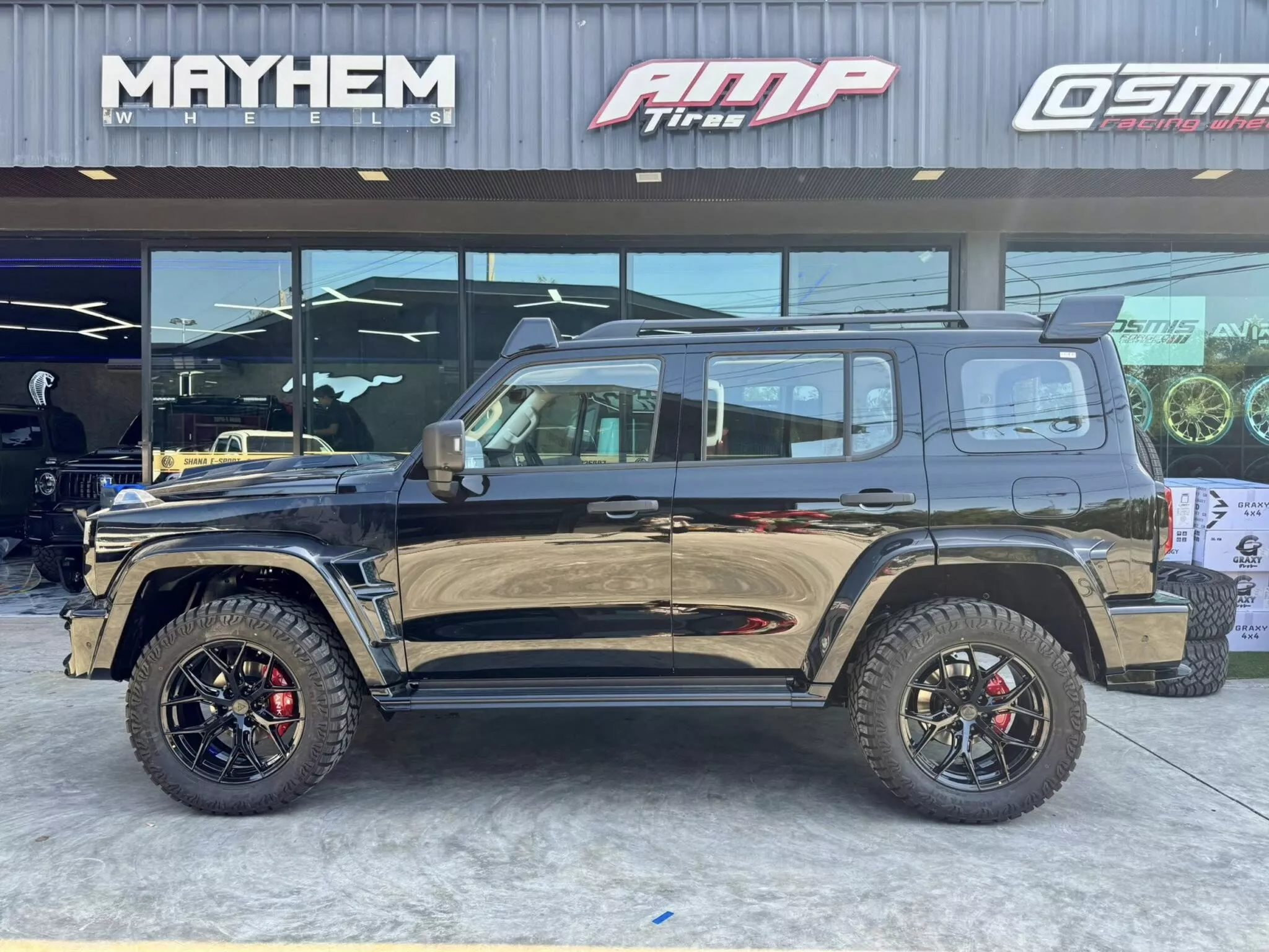 Tank-300-Mercedes-G-Class-6